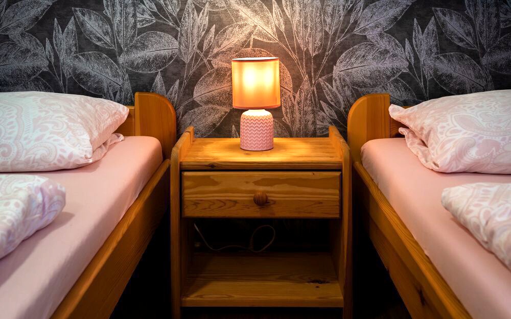 Podkrovní dvoulůžkové pokoje